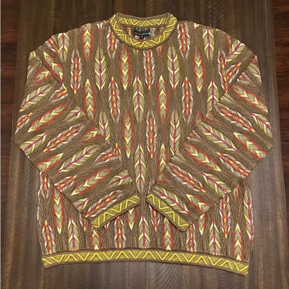 COOGI Men's Brown and Yellow Crewneck Sweater